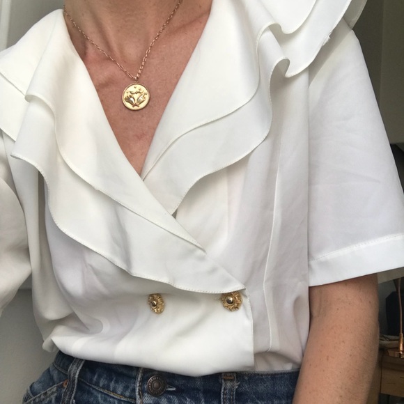 Vintage Tops - Vintage White Ruffle Top